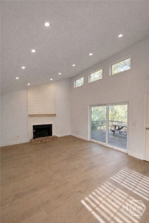 63 Navigator Ln, Savannah, GA, 31410-2176 | Card Image