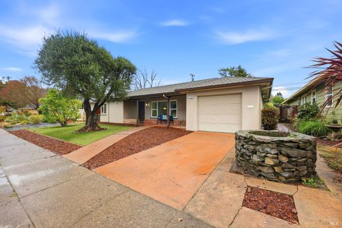 2132 Geary Dr, Santa Rosa, CA, 95404-3118 | Card Image