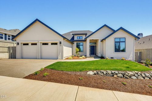 491 Autumn Hills Dr, Medford, OR, 97504 | Card Image