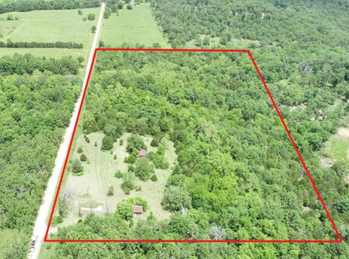7980 Se 375 Rd, Collins, MO, 64738-7172 | Card Image