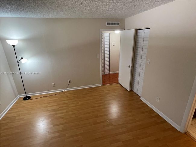 APT-206J - 6900 Sw 39 Th St, Condo with 2 bedrooms, 2 bathrooms and null parking in Davie FL | Image 20