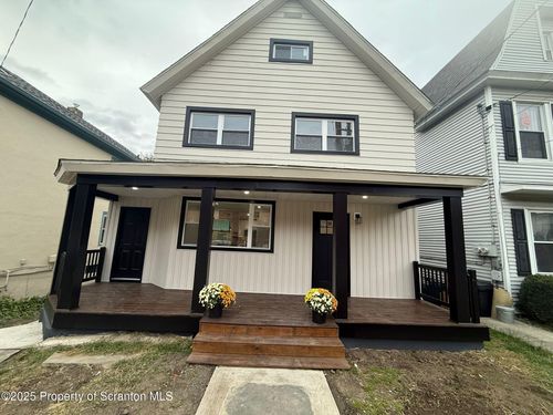 1105 Quincy Ave, Dunmore, PA, 18510-1144 | Card Image