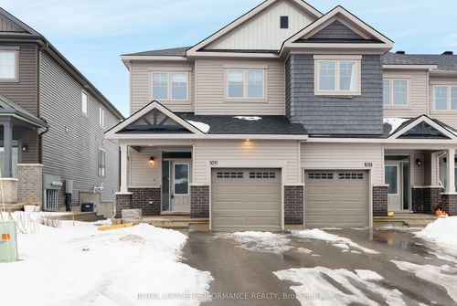 1011 Kijik Crescent, Blossom Park - Airport and Area, ON, K1X0G9 | Card Image