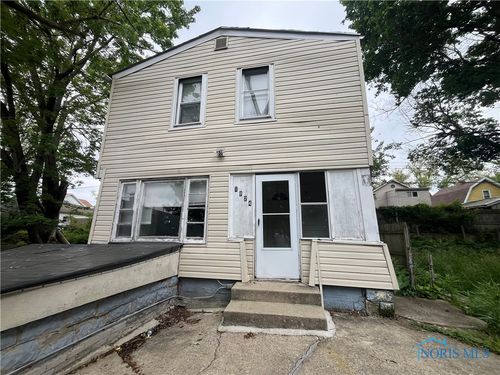 1824 Bigelow St, Toledo, OH, 43613-5204 | Card Image