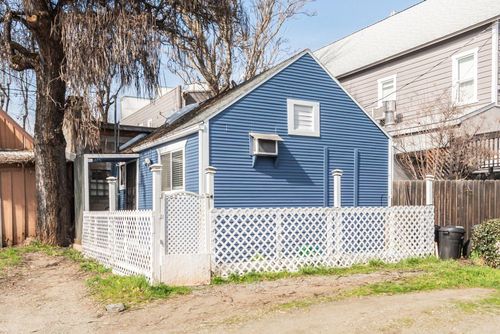 493 Main St, Weaverville, CA, 96093 | Card Image