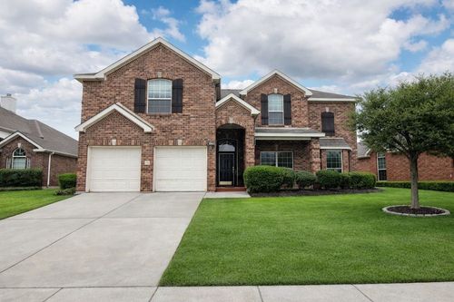 8225 Painted Tree Trl, Fort Worth, TX, 76131-4562 | Card Image