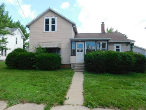 302 E Park St, MORRISON, IL, 61270-2733 | Card Image
