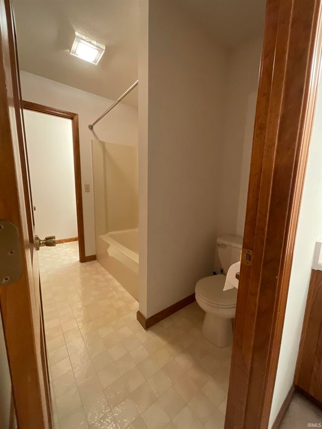 404 Ridge Ct, House other with 4 bedrooms, 3 bathrooms and null parking in Ossian IN | Image 25