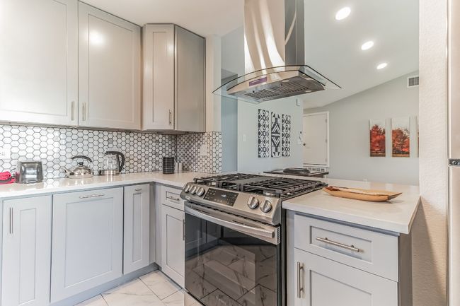 11406 Ruffed Grouse Dr, House other with 3 bedrooms, 2 bathrooms and 2 parking in Austin TX | Image 6
