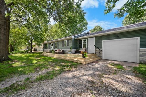 633 E Division Street, Bolivar, MO, 65613 | Card Image