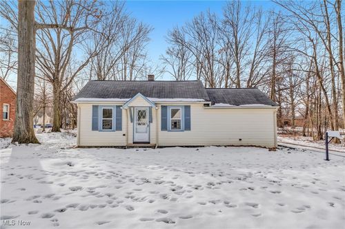 24093 Maple Ridge Road, North Olmsted, OH, 44070 | Card Image