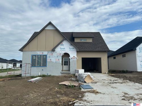 9508 Far Niente Ln, Lincoln, NE, 68526-6153 | Card Image