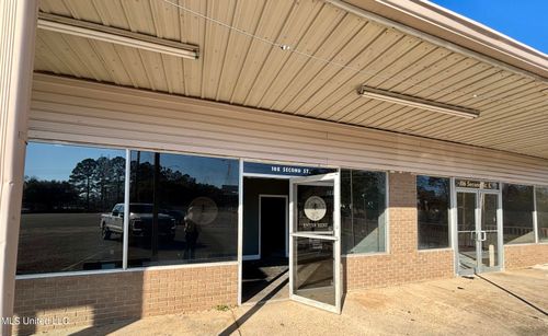 106 Second St S, Wiggins, MS, 39577-2758 | Card Image