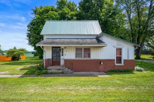 25 N Cherry St, Losantville, IN, 47354-9262 | Card Image
