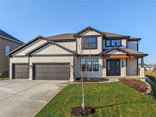 9292 Zarda Dr, Lenexa, KS, 66227-4065 | Card Image