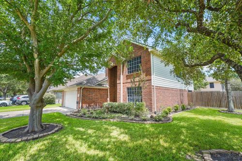 5003 Blanco Dr, Pearland, TX, 77584-1433 | Card Image