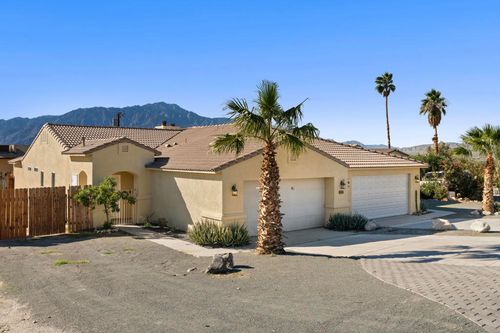 66915 Vista Pl, Desert Hot Springs, CA, 92240-7915 | Card Image