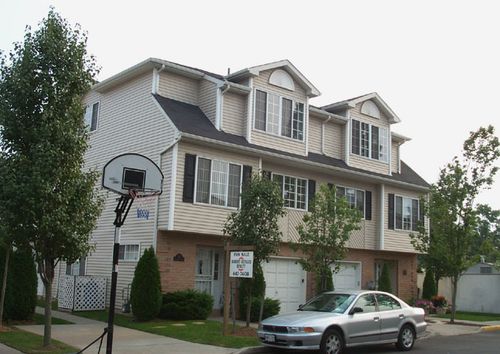 40 Hemlock Ln, Staten Island, NY, 10309-1938 | Card Image