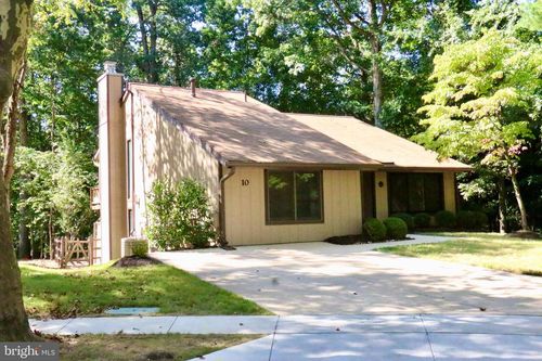 10 Scandia Way, ROCKVILLE, MD, 20850-2758 | Card Image
