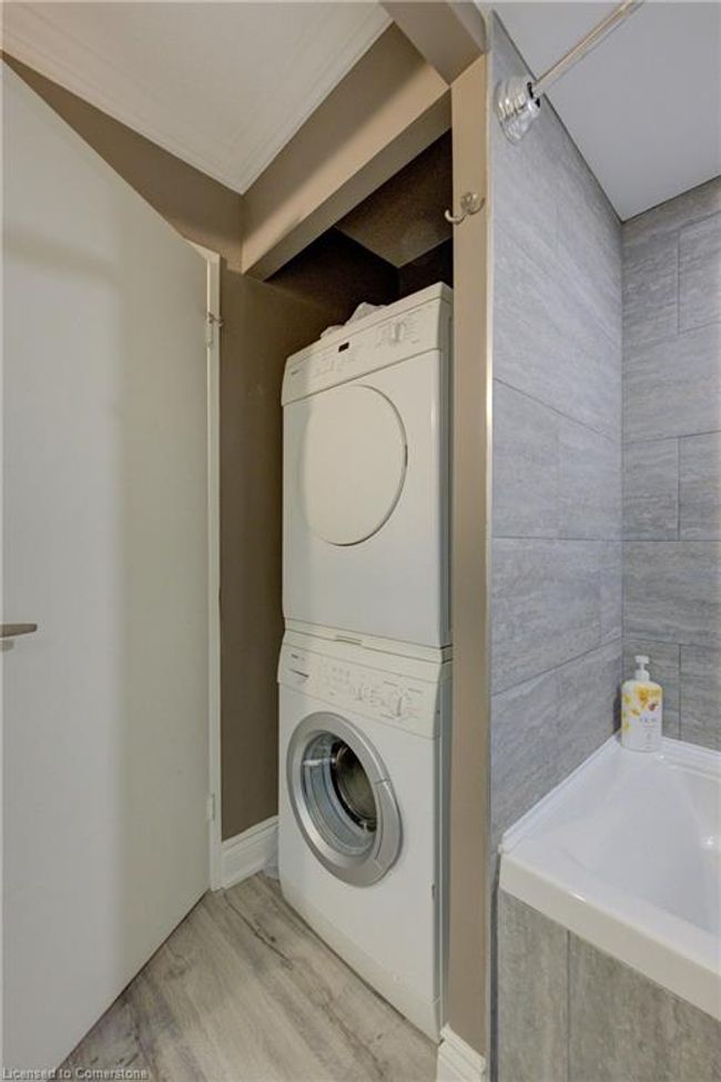 702 - 222 Jackson St W, House attached with 1 bedrooms, 2 bathrooms and 1 parking in Hamilton ON | Image 16