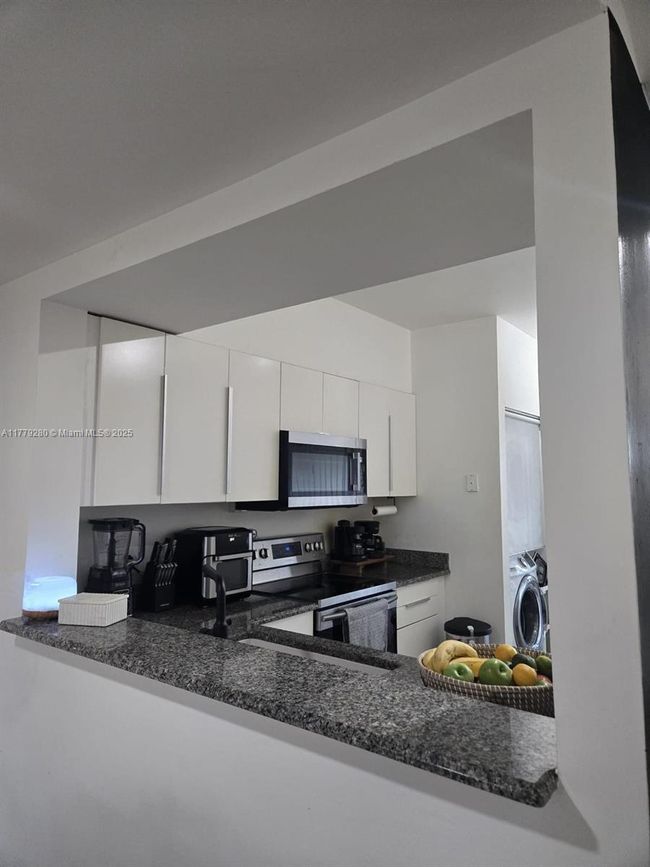 299 Duval Ct, Townhouse with 2 bedrooms, 2 bathrooms and null parking in Weston FL | Image 8