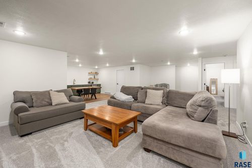 2612 S Glen Haven Pl, Sioux Falls, SD, 57108 | Card Image