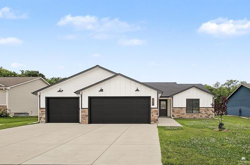 4700 Raven Creek Drive, Manhattan, KS, 66502 | Card Image