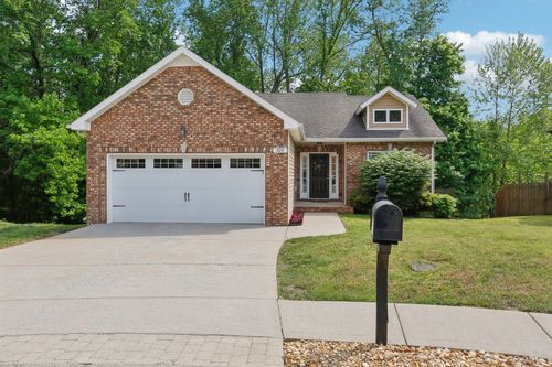 320 David Dr, Clarksville, TN, 37040-5237 | Card Image