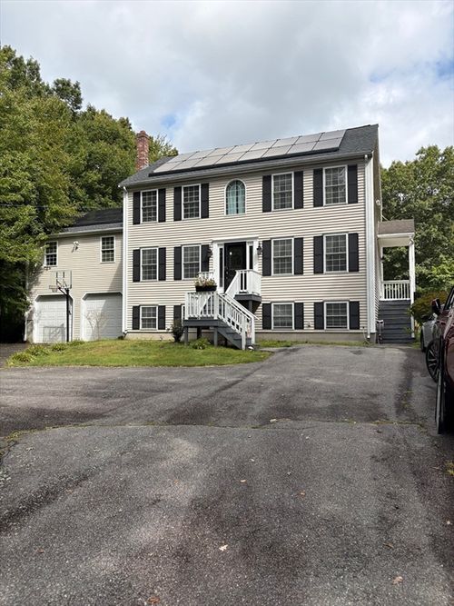 810 Tremont St, North Dighton, MA, 02764-1850 | Card Image