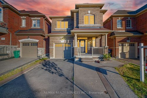 279 Remembrance Rd, Brampton, ON, L7A4J5 | Card Image