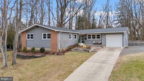 3 Crab Apple Ln, LAWRENCEVILLE, NJ, 08648-3123 | Card Image