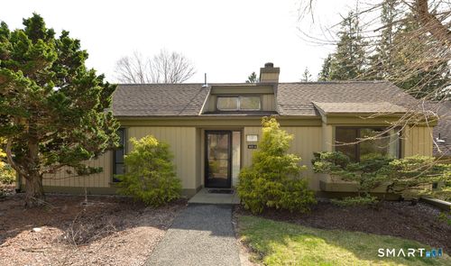 a-495 Heritage Vlg, Southbury, CT, 06488-1524 | Card Image