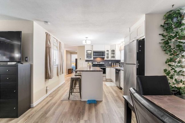 35 - 3223 83 Street Nw, Home with 2 bedrooms, 1 bathrooms and 1 parking in Calgary AB | Image 13