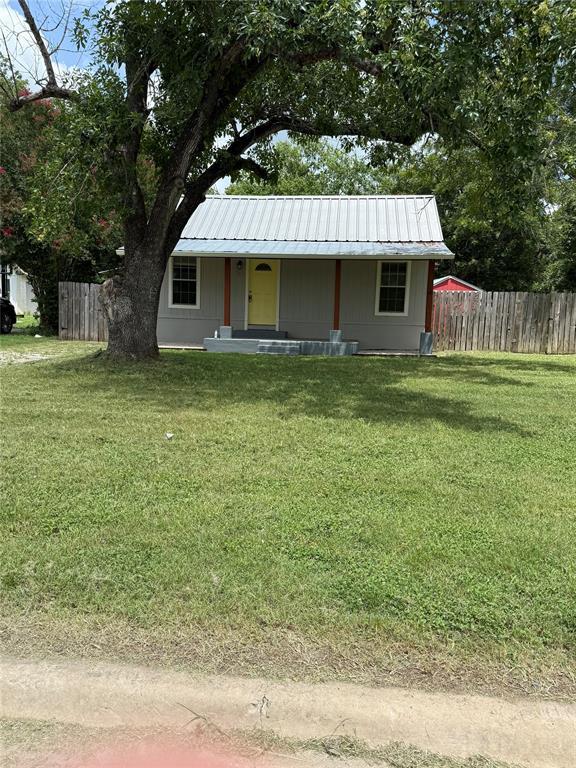 Residential Lease in Luling