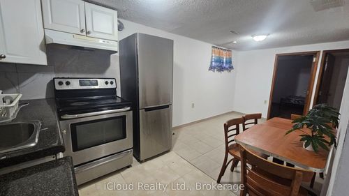 bsmnt-39 Frey Cres, Scarborough, ON, M1R2C5 | Card Image