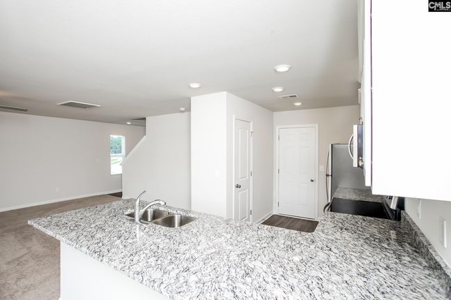 307 Sundew Rd, House other with 3 bedrooms, 3 bathrooms and null parking in Elgin SC | Image 5