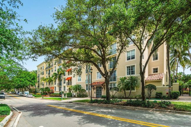 APT-105 - 720 Sapodilla Ave, Condo with 2 bedrooms, 2 bathrooms and null parking in West Palm Beach FL | Image 34