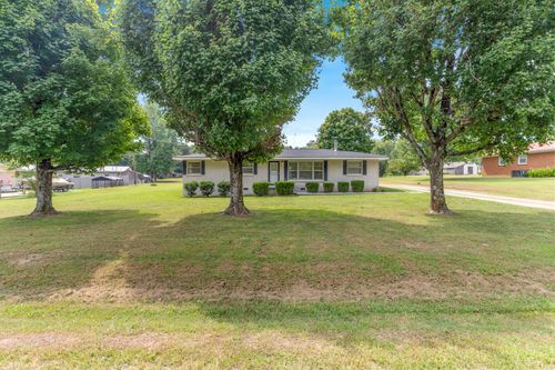 19 Brook St, MC EWEN, TN, 37101-4636 | Card Image