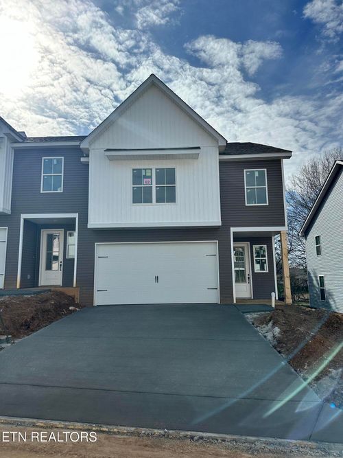 1723 Lateglow Way, Knoxville, TN, 37931-2792 | Card Image