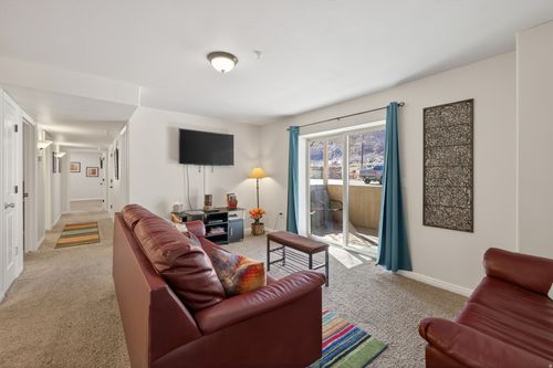 3a-2511 Redcliff Rd, Moab, UT, 84532-3844 | Card Image