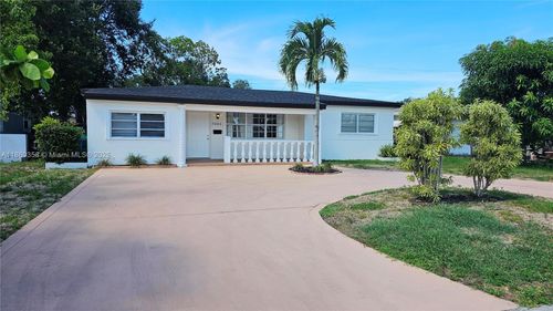 7805 Juniper St, Miramar, FL, 33023-5844 | Card Image