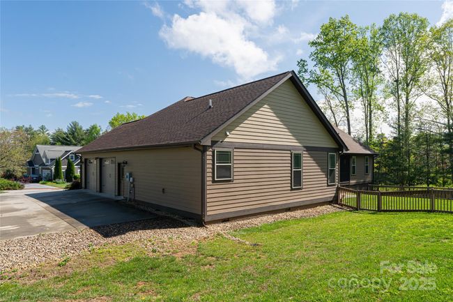 70 King Heights Dr, House other with 4 bedrooms, 4 bathrooms and null parking in Fletcher NC | Image 16