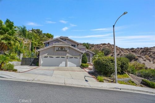 29304 Begonias Ln, Canyon Country, CA, 91387 | Card Image