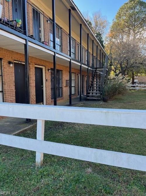 7-233 W Ocean View Avenue, Norfolk, VA, 23503 | Card Image