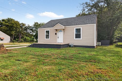 403 S 72nd East Ave, Tulsa, OK, 74112-1917 | Card Image