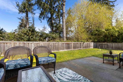 1-5706 Ebbtide St, Sechelt, BC, V7Z0J4 | Card Image