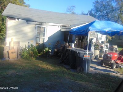 610 N Grayson Street, House other with 2 bedrooms, 1 bathrooms and 1 parking in Newbern TN | Image 1