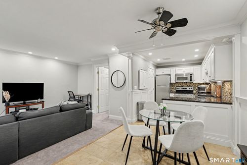 d7-2289 Bedford St, Stamford, CT, 06905-3911 | Card Image