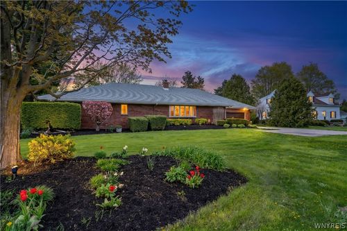 4115 Mapleton Rd, Lockport, NY, 14094-9622 | Card Image