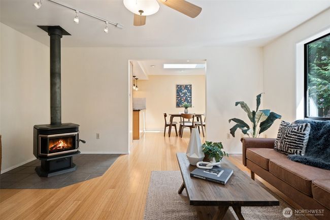 201 Pinecrest Dr, House other with 3 bedrooms, 2 bathrooms and 2 parking in Port Townsend WA | Image 9